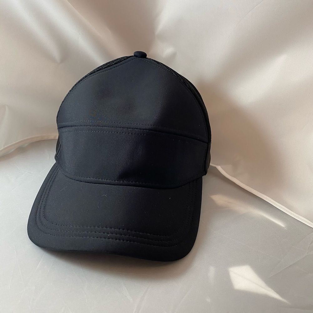Lululemon hat
